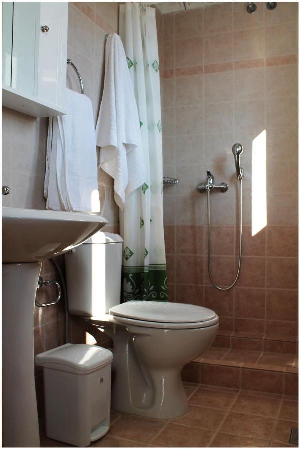 Retreat Apartments In Drosia - Apartment For 3 Makris Gialos  Ngoại thất bức ảnh